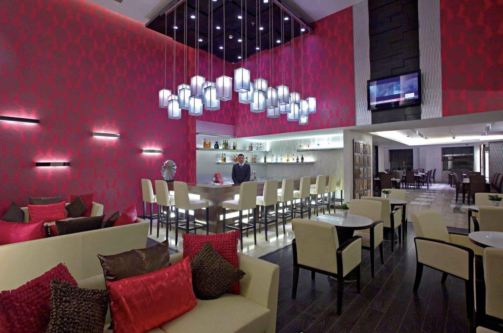 Radisson Hotel Sector 29 Gurugram Gurgaon Exterior foto